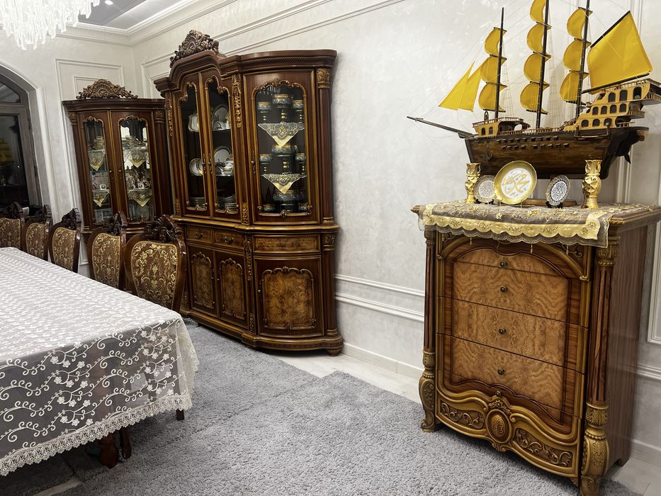 Стол стул ва стенка сотилади Хитой мебел