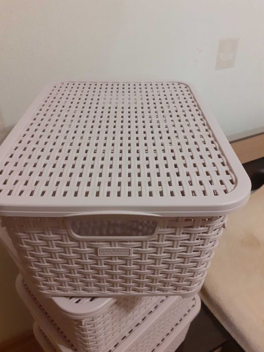 Продам пластиковые контейнеры для хранения