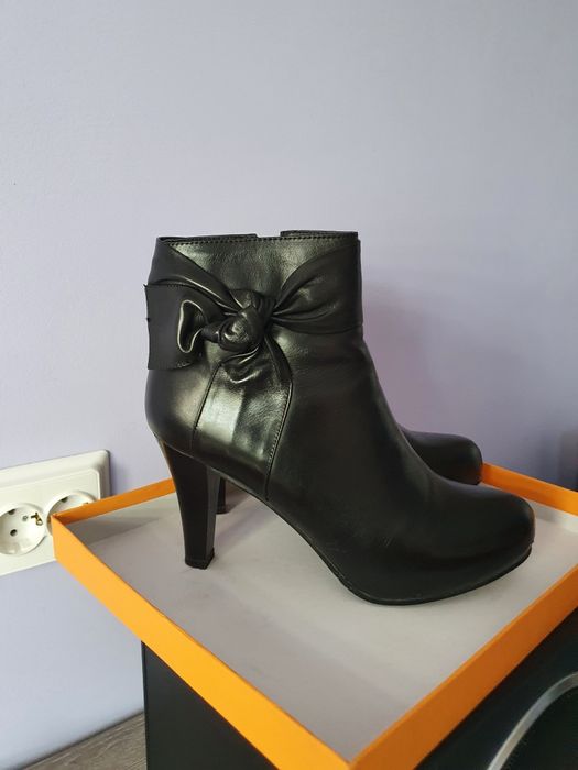 Botine piele naturala imblanite