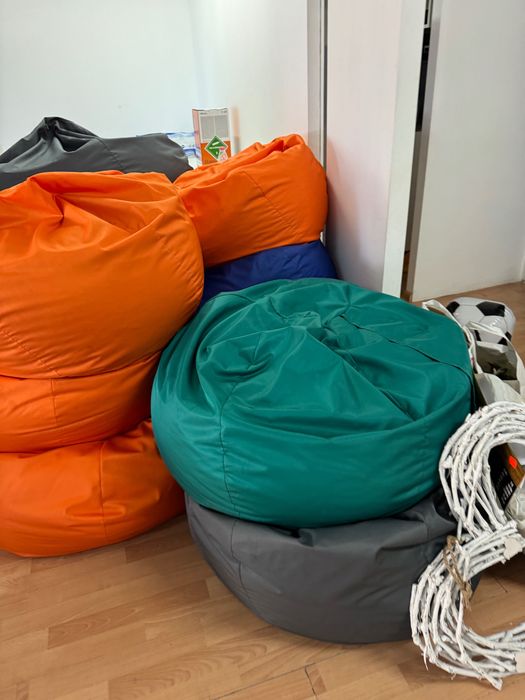 Барбарон различни цветове тип „Ябълка“ – като нов, 90×90 см, 50 лв.