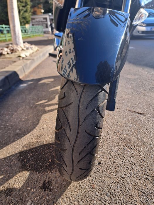 Suzuki GW250 Inazuma - A2