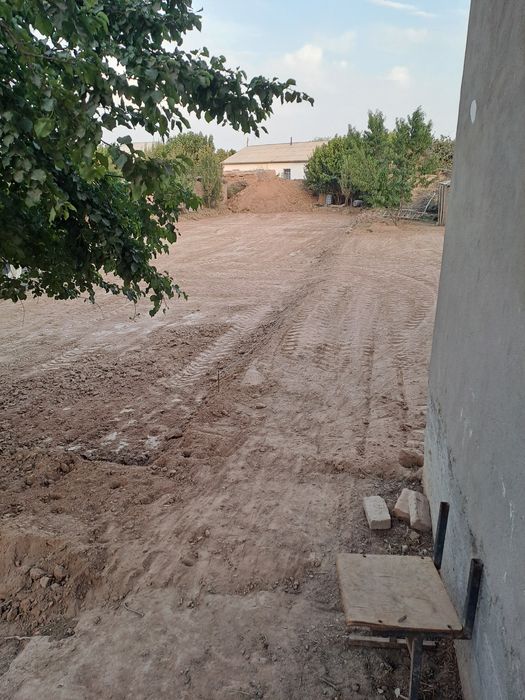 12 sotixli yer uchastkasi sotiladi 3 xona uyi bilan