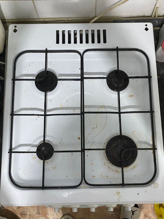 Газ плита духовка все работает + газ балон с редуктором