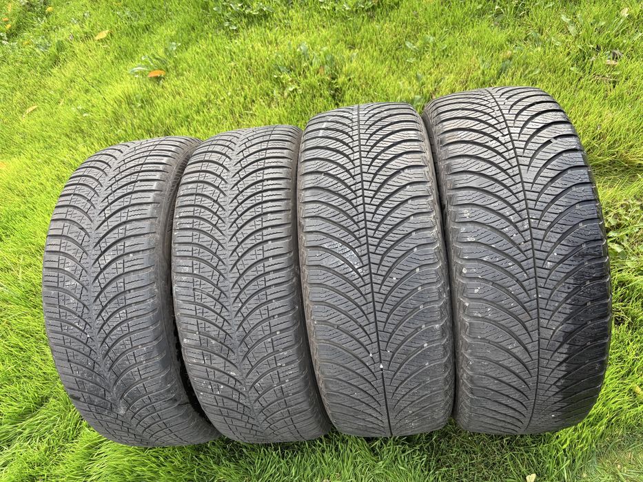 Anvelope 205 55 17 GoodYear