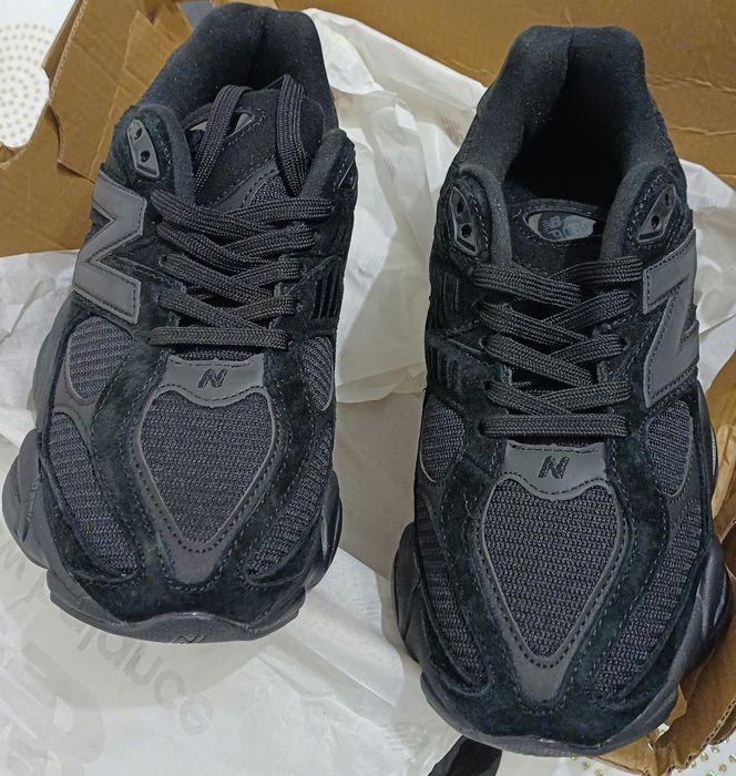 New Balance 9060 Black !!