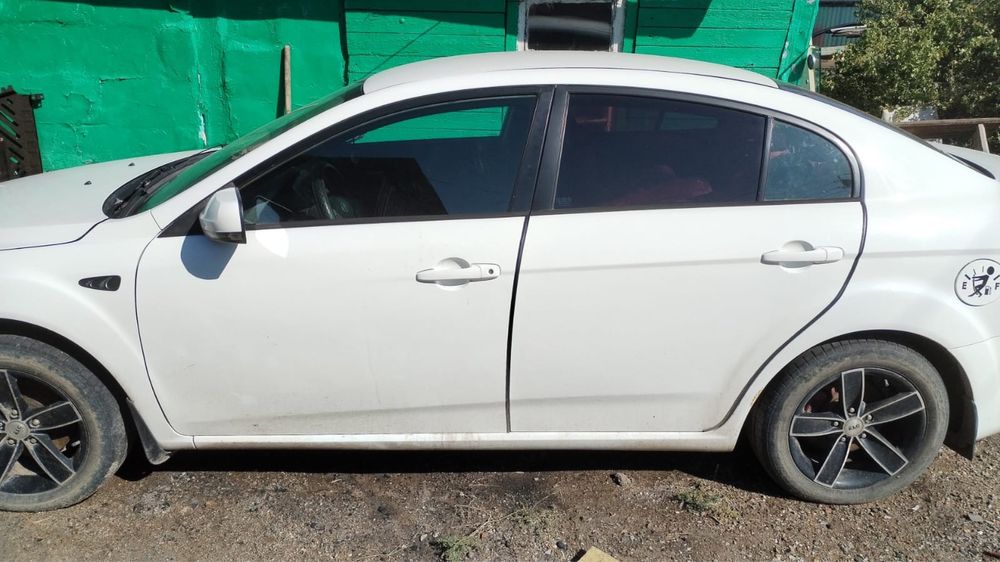 Продам машину