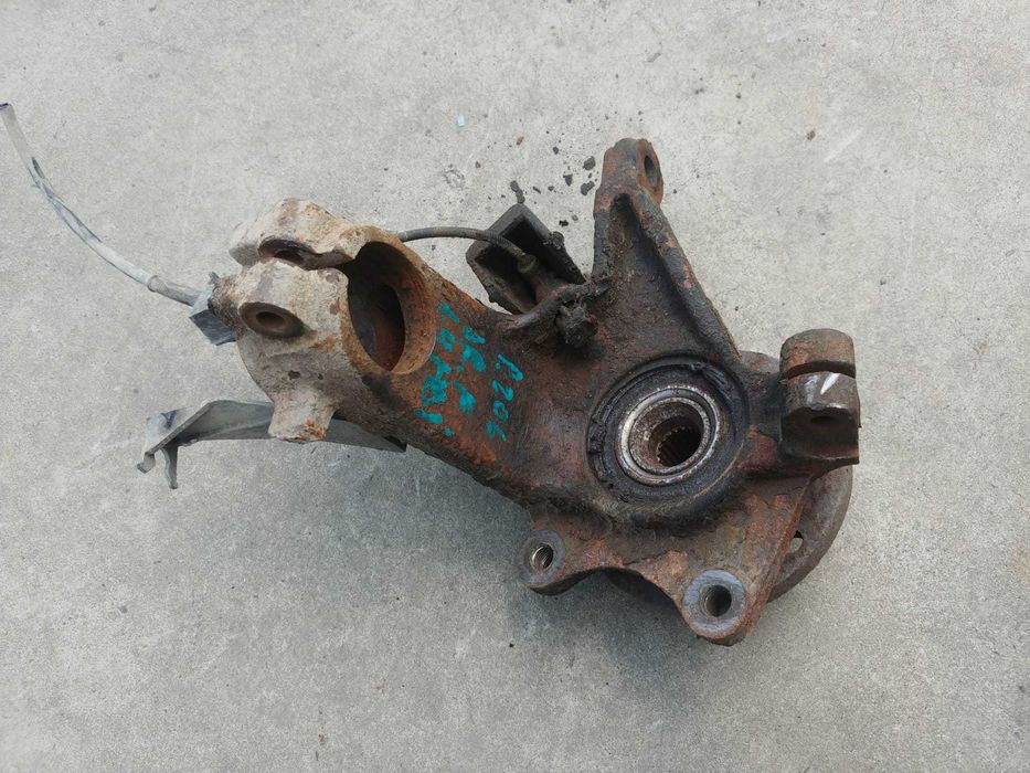Fuzeta dreapta fata 1.4 hdi  peugeot 206