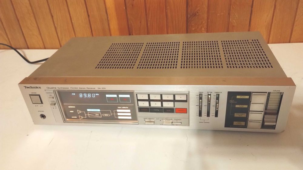 radio amplituner Technics SA250