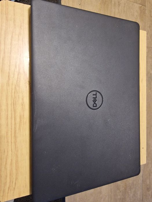 Laptop Dell Vostro 3500