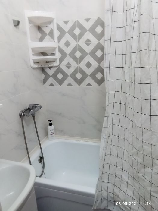 1 ком кв 8000 ночь. Мусрепова7/2