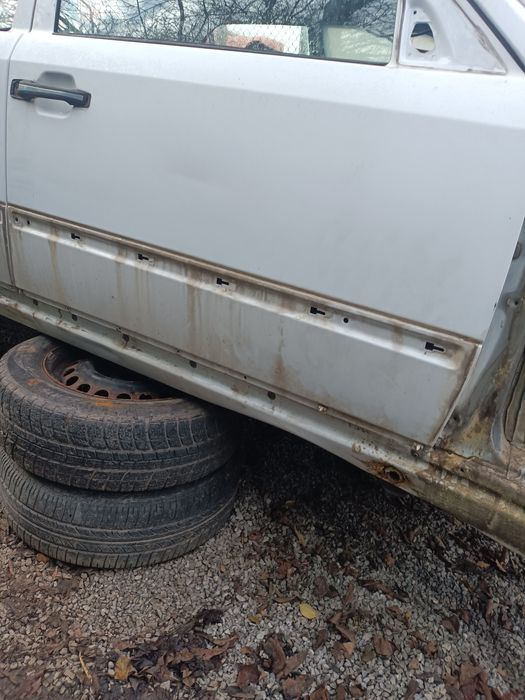 Части за Мерцедес 124