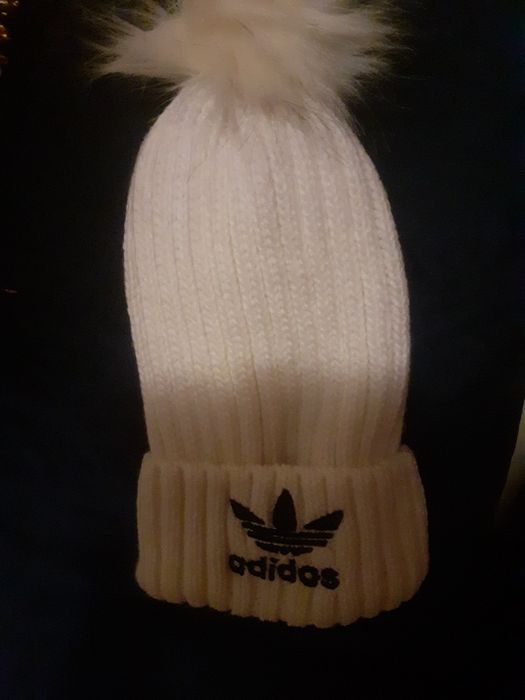 Caciula Adidas Nou