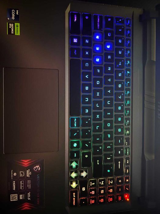 Laptop MSI VECTOR 16 HX A14VGG i9 14900hx , 32 gb , rtx 4070