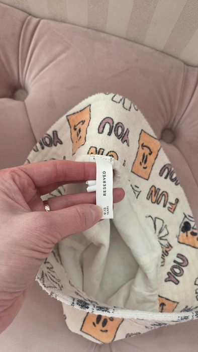 Sepci(2 buc) pentru fete H&M si RESERVED