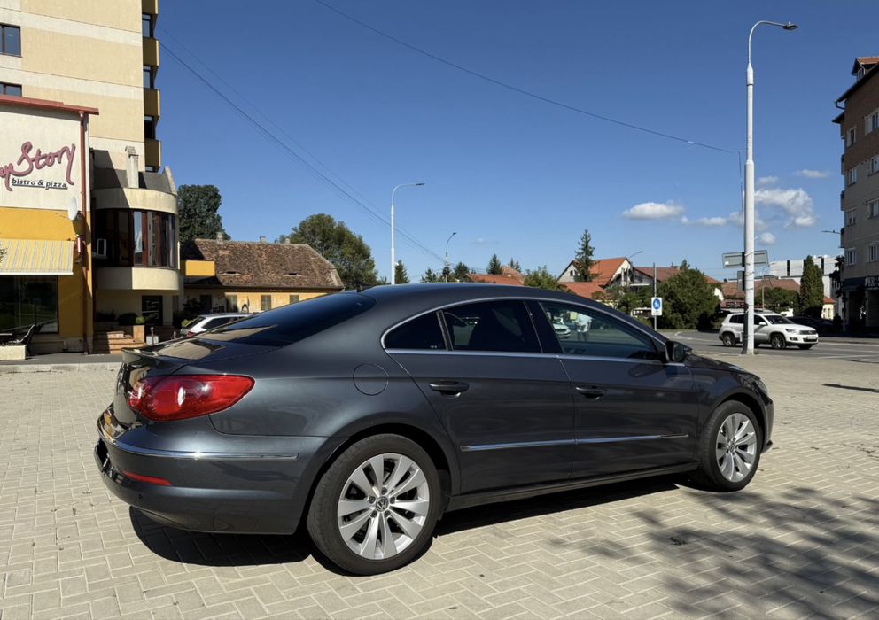 Volkswagen Passat CC avariat