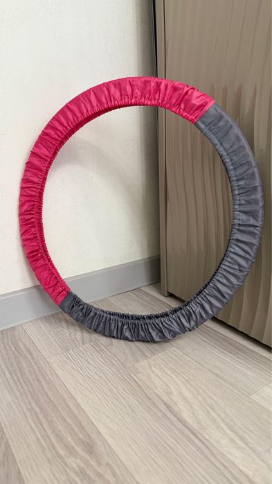 Продам Обруч, скакалка 3-5 лет.