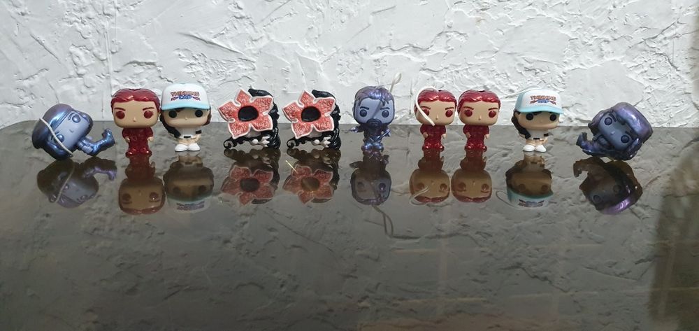 Продам очень странные дела фигурки