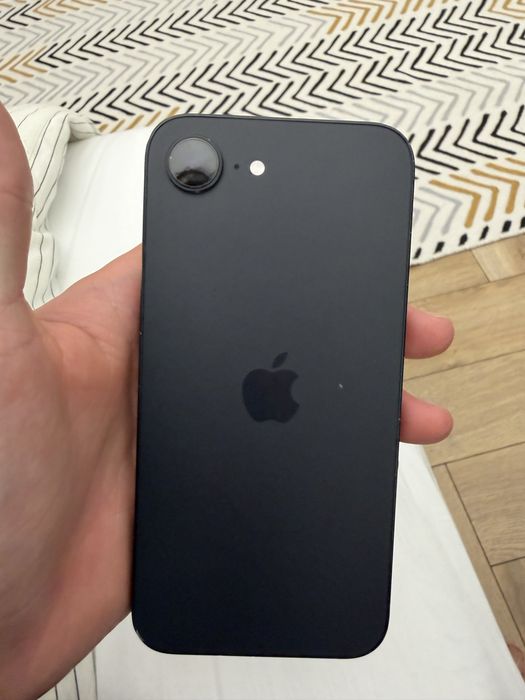 iphone 16e 256 гб акб 92