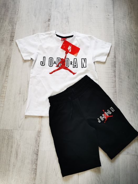 Set Nike Jordan 100 ron