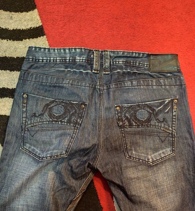 Flared baggy jeans