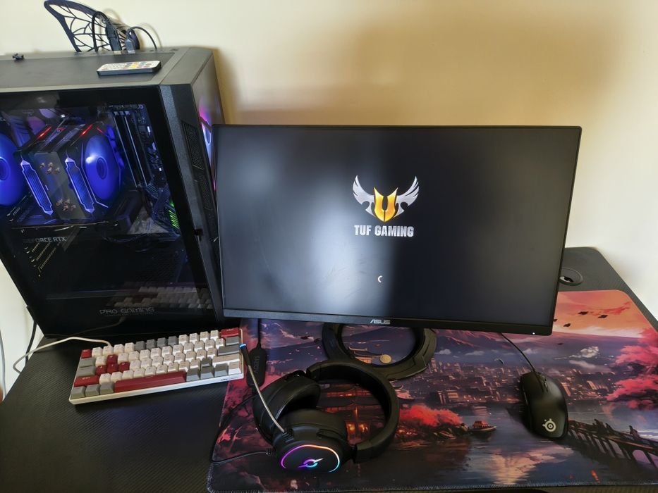 Vând PC gaming +monitor 200 hz (ambele noi)