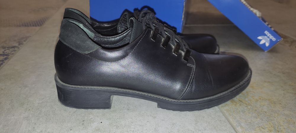 Дамски обувки 37