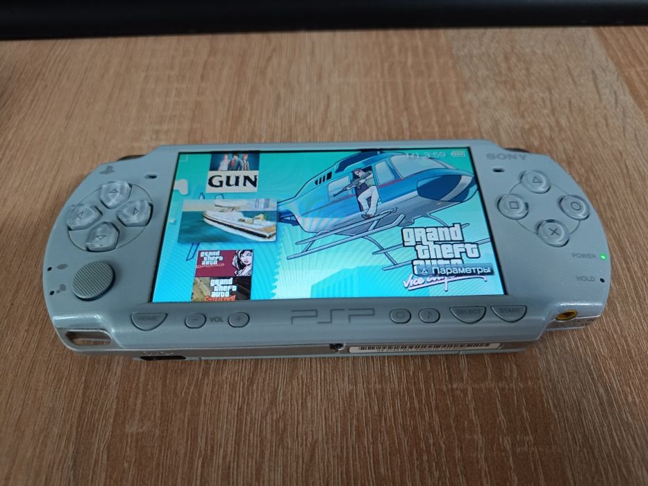 Sony psp 64gb + 100 игр