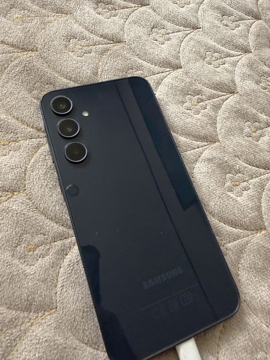 Продам Samsung A35 5G