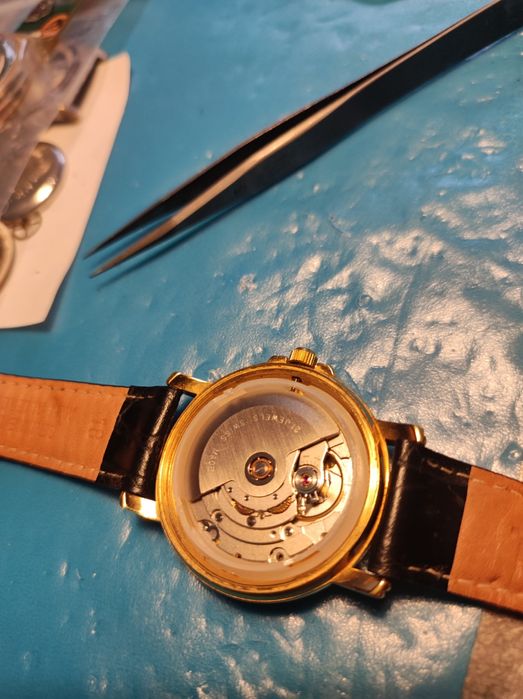 Швейцарски автоматичен часовник Jovial