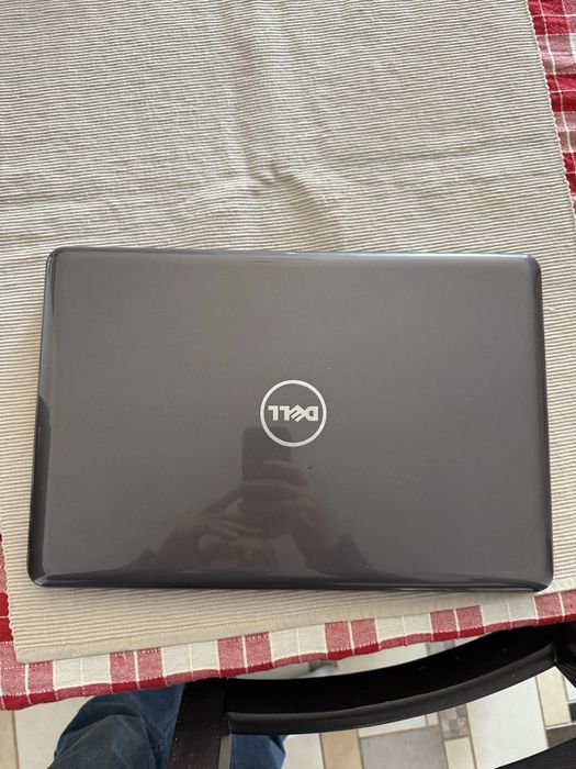 Laptop DELL Inspiron 5577