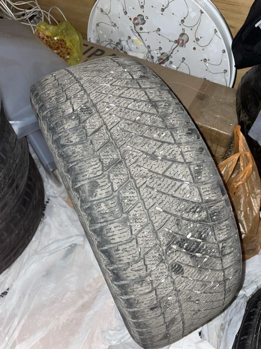 Шины 2 штук зимние