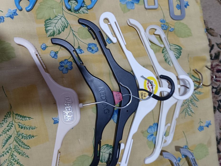 Продам детские плечики