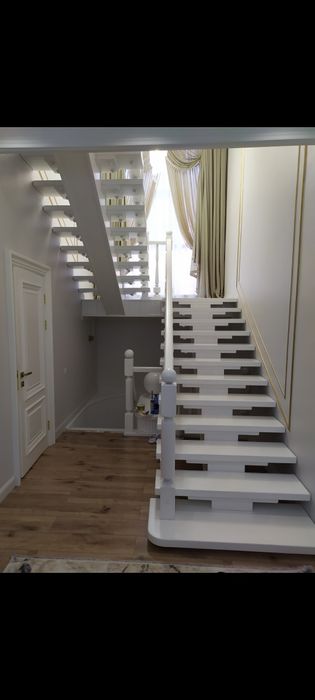 Лестницы из массива дерева