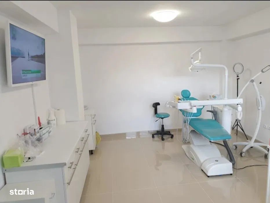Spatiu comercial/birouri l compartimentat l 110 mp utili l Decebal