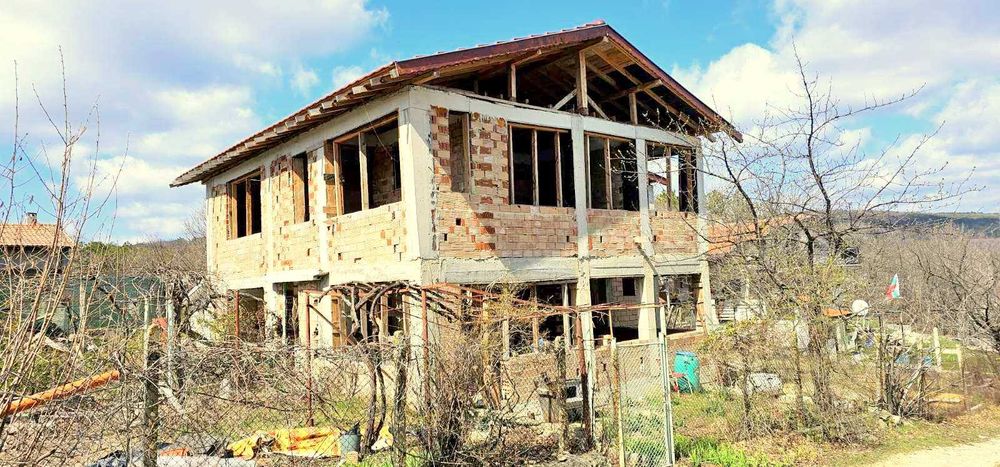 Продава се Къща в Варна, Виница - 170 кв.м за 735 €/кв.м - Снимка #2