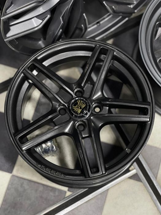 комплект диск R15 4x100