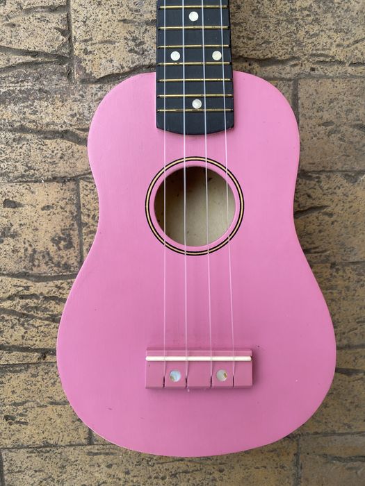 ukulele Mahalo / Johny  Brook / Makala