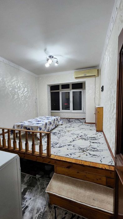 2-х комнатная на Чиланзаре 24 квартале, отдельный вход, 65м2