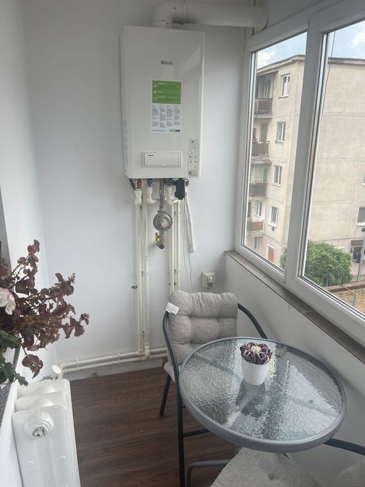 Închiriez ap 2 camere decomandat