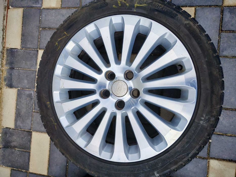 Vand Jante originale Ford, R17, 5x108, cu anvelope de iarna decente, Dot 16