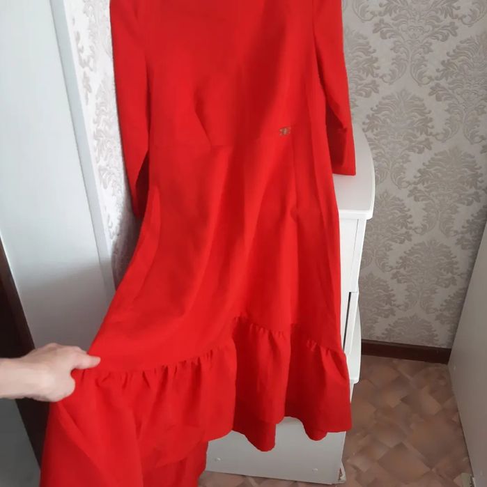 Продам платье размер 44