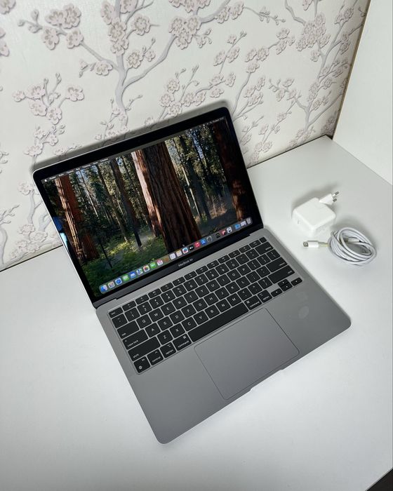 MacBook Air M1  256gb  / отличное состояние / макбук эир м1