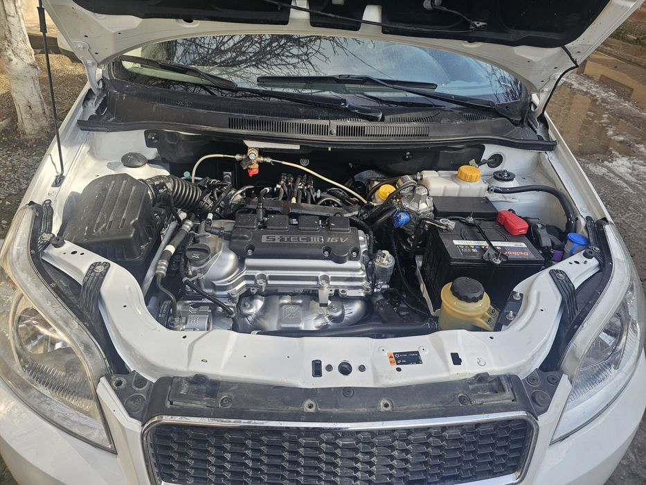 Nexia 3  oq avtomat 2019 yil