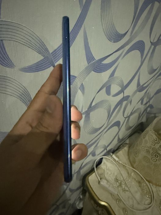 Samsung A30 aybi yóq holati yaxshi Hotira 32 gb
