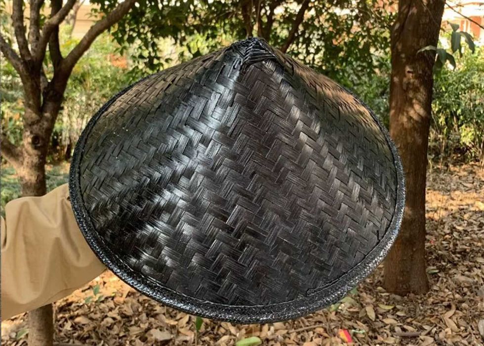 Вьетнамская шляпа Нон ла