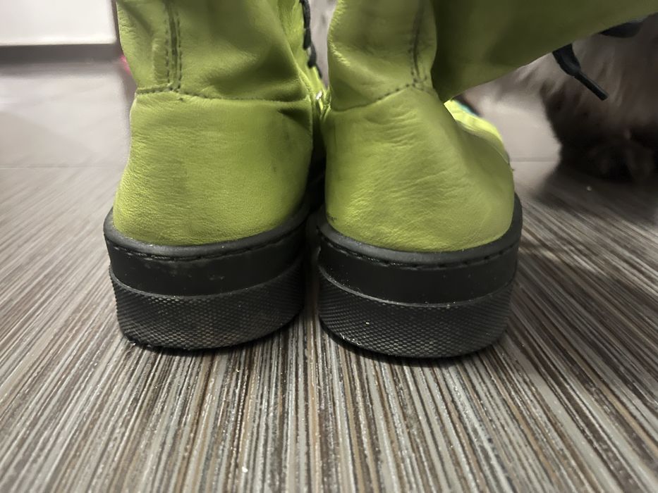 Дамски кецове от естествена кожа