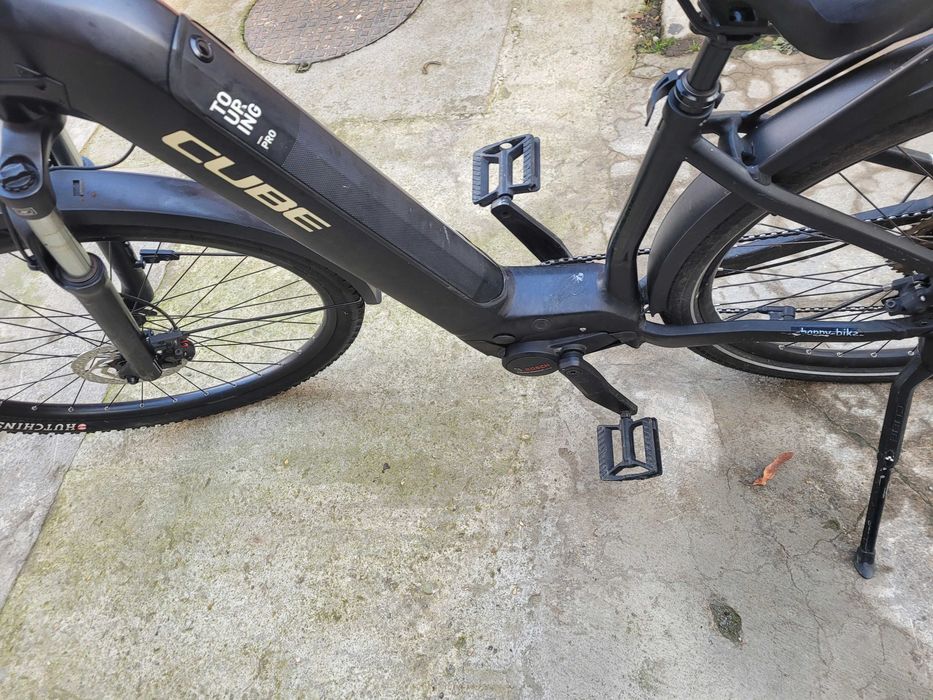 Bicicleta  electrica cube  28