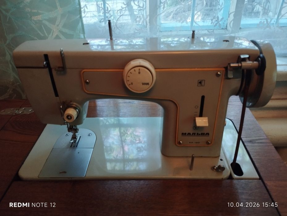 Швейная машинка Мальва