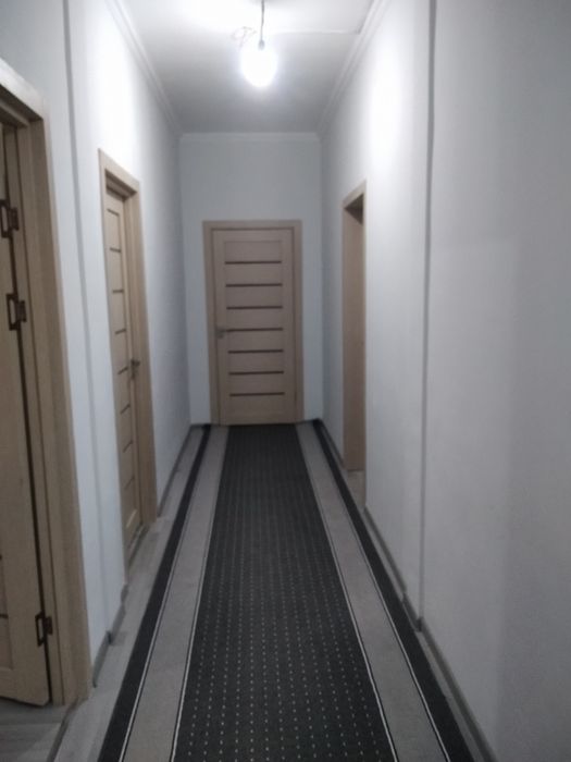 Ситидан 3 хона уй жиҳози билан сотилади. 1 ва 2 хона эски уйга бартер