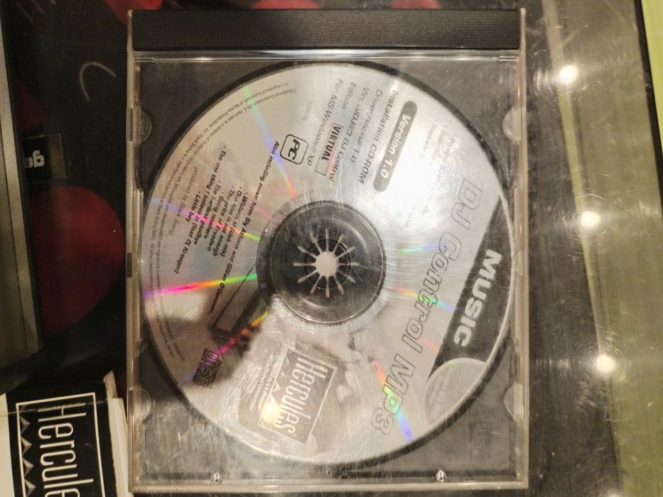 Диджей контролер